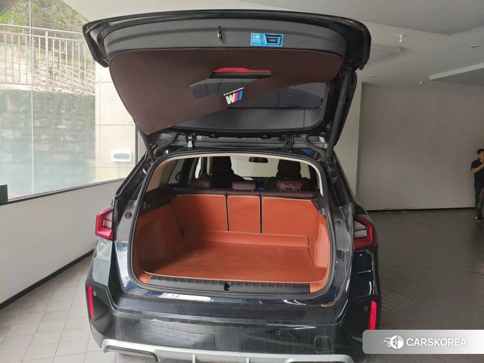 BMW X1 2023 Черный из Китая, фото 3