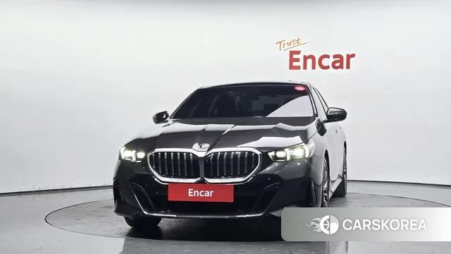 BMW 5 Series (G60) id 3523373 из Кореи 13