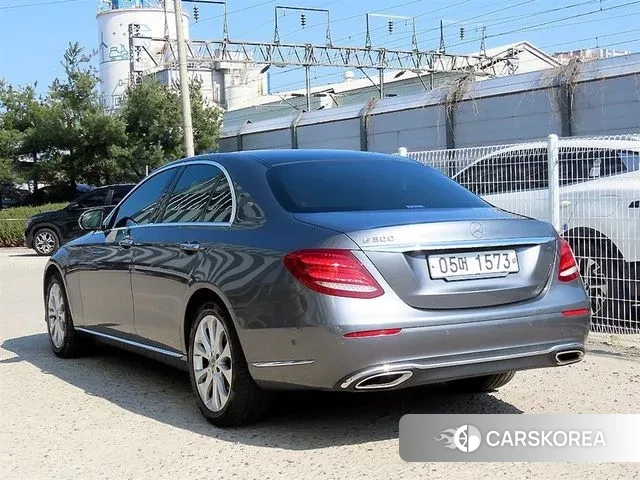 Mercedes-Benz E-Class W213 id 3789762 из Кореи 13