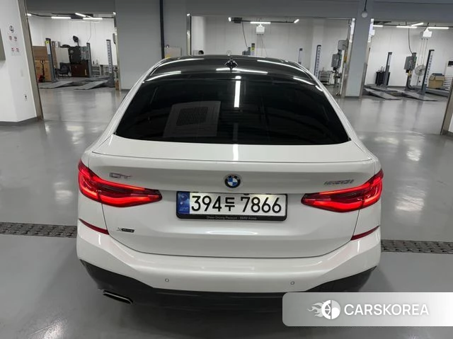 BMW 6 Series GT (G32) 2023 Белый из Кореи, фото 3