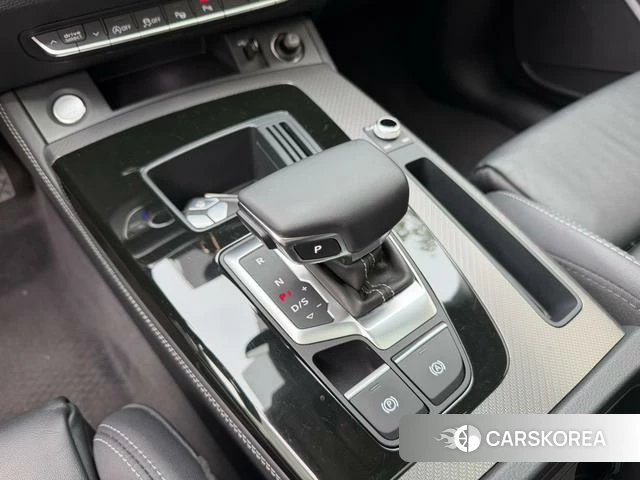 Audi Q5L id 4297714 из Китая 23