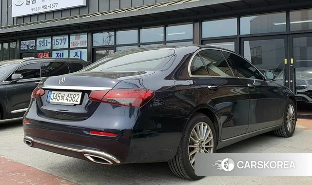 Mercedes-Benz E-Class W213 2022 Синий из Кореи, фото 5