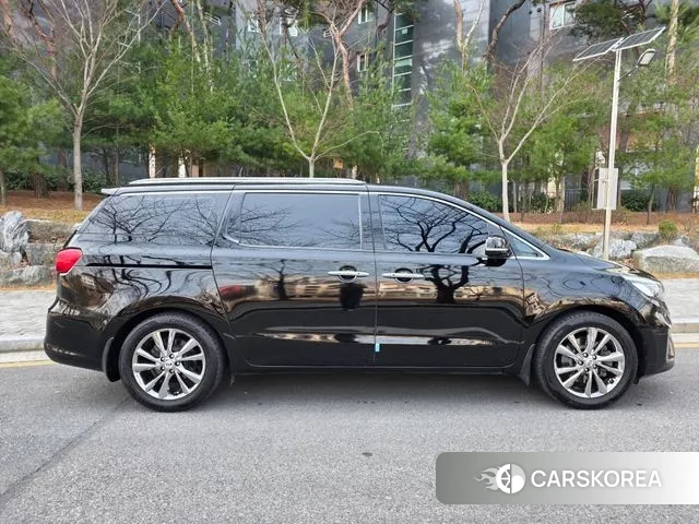 Kia The New Carnival id 3779271 из Кореи 13