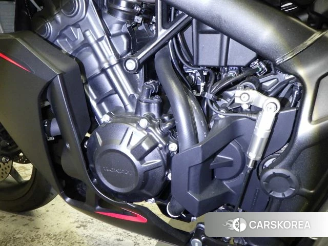 Engine photo