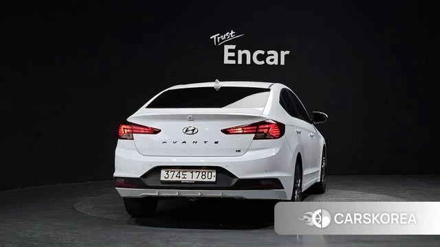 Hyundai The New Avante AD id 3942618 из Кореи 13