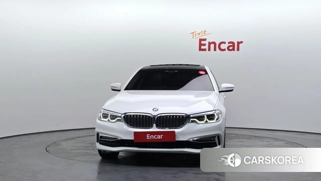 BMW 5 Series (G30) id 3917199 из Кореи 13