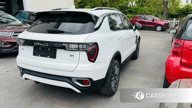 Lynk 01 2020 Белый из Китая, фото 3