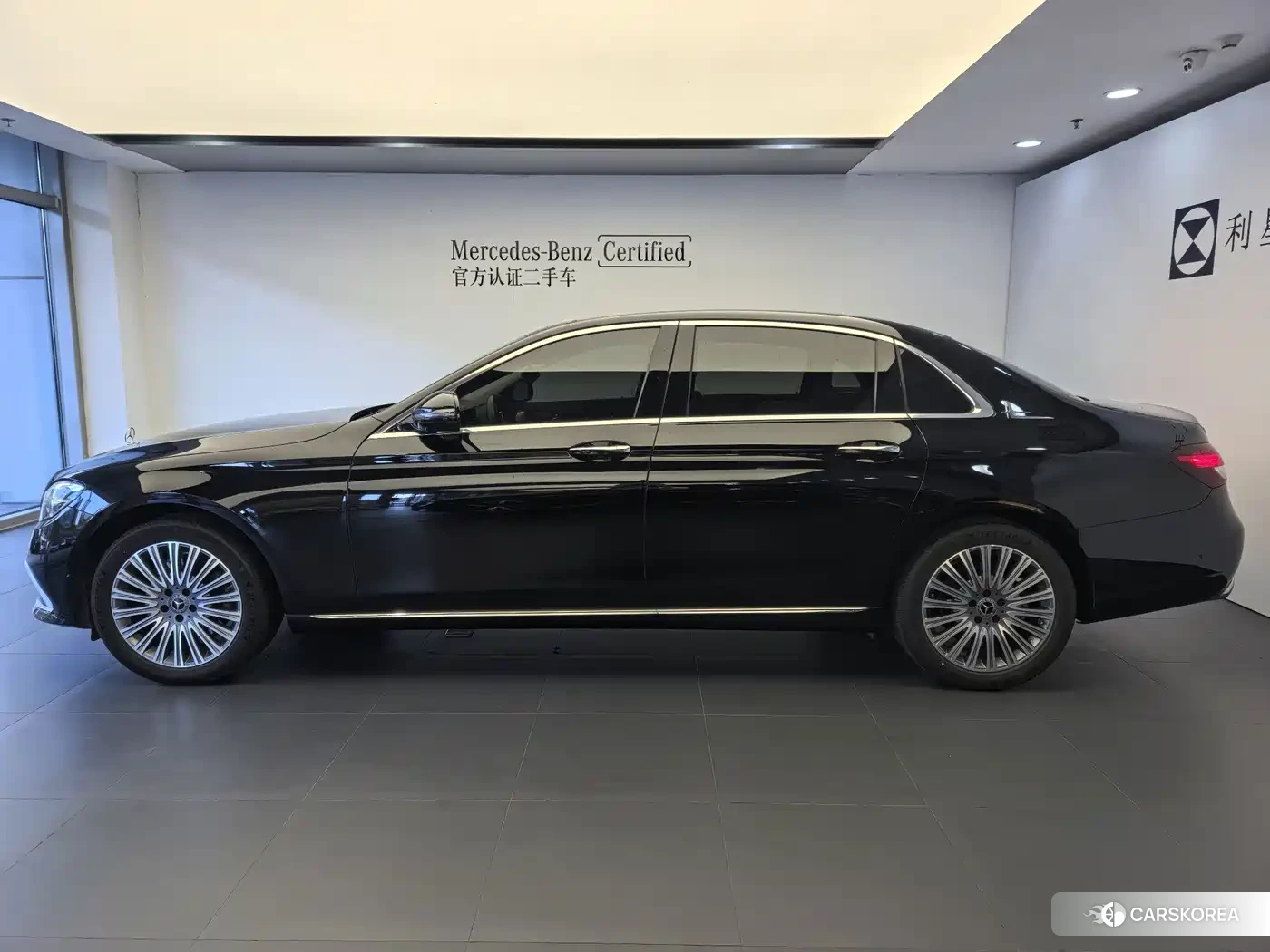 Mercedes-Benz E-Class id 4649293 из Китая 11