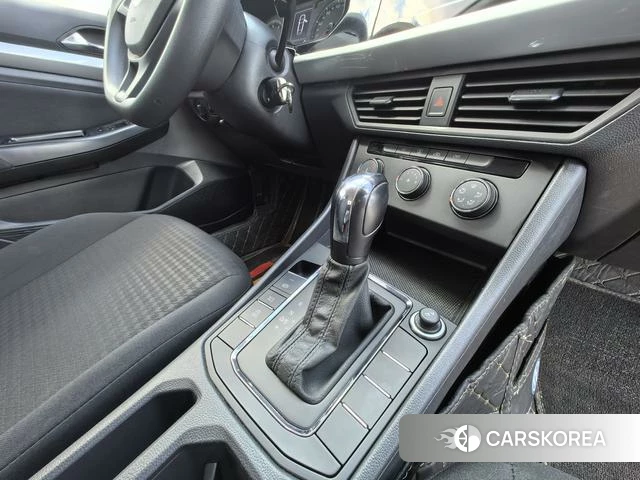 Volkswagen Bora id 4263207 из Китая 17