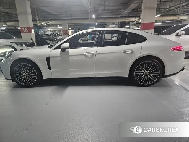 Porsche Panamera (971) 2020 Белый из Кореи, фото 5