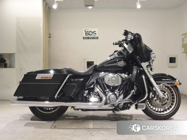 Harley-Davidson Electra Glide FLHTCU1690 2011 из Японии
