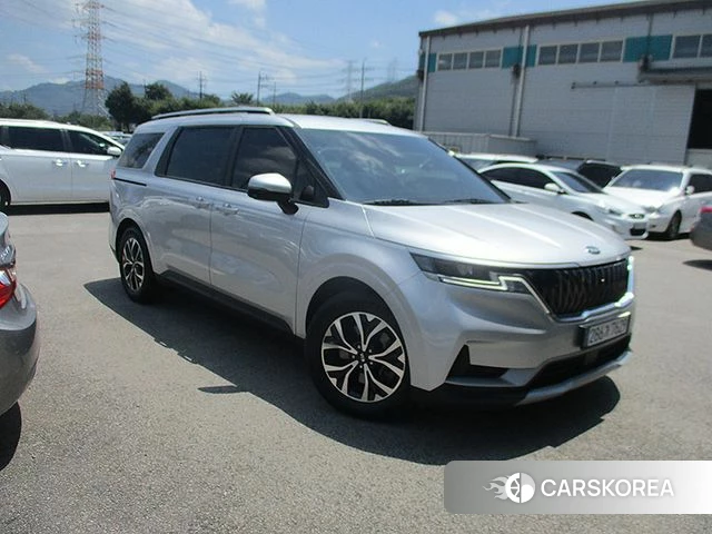 Kia Carnival 4th generation 2021 Серебряный из Кореи, фото 6