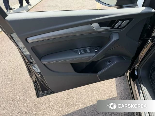 Audi Q5L id 4205816 из Китая 7