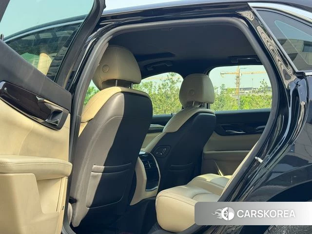 Cadillac CT6 id 4210657 из Китая 19