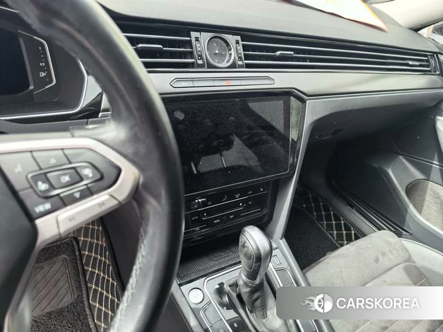 Volkswagen Magotan id 4291382 из Китая 8