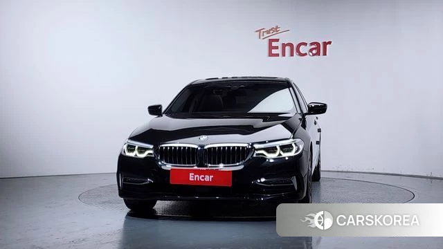 BMW 5 Series (G30) id 4476894 из Кореи 23
