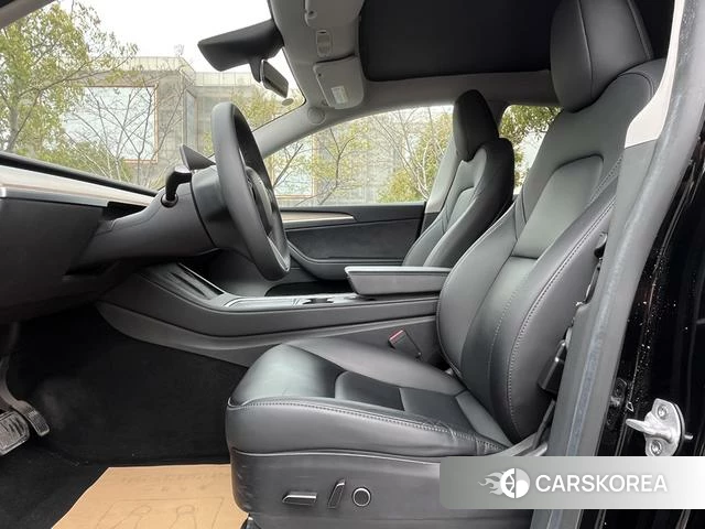 Tesla Model Y id 4236613 из Китая 16