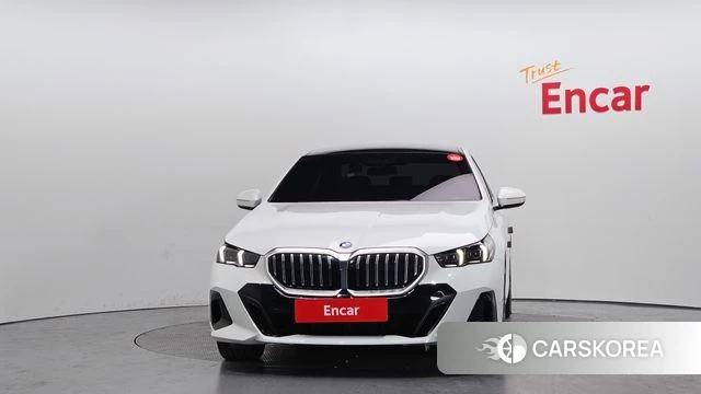 BMW 5 Series (G60) id 3826018 из Кореи 13