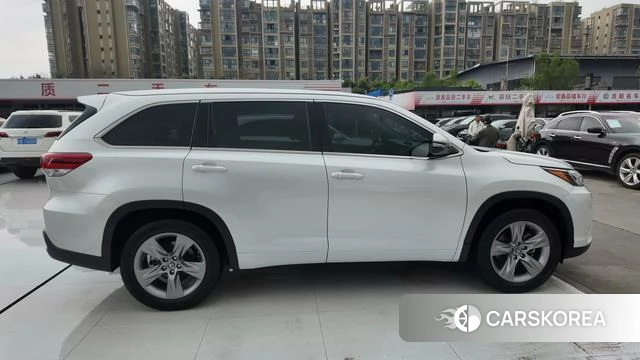 Toyota Highlander 2021 Белый из Китая, фото 4