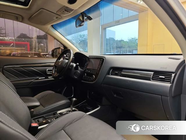 Mitsubishi  Outlander id 4221388 из Китая 23
