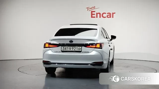 Lexus ES300h 7th generation id 3012093 из Кореи 13