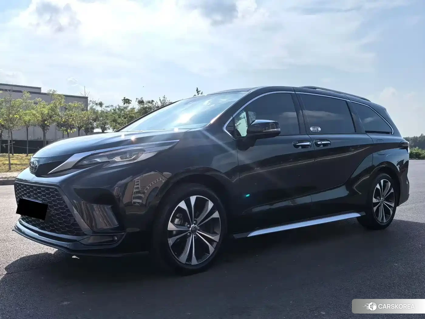 Toyota Granvia 2023 Черный из Китая, фото 3