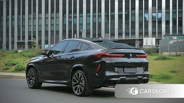BMW X6 M 2022 Черный из Китая, фото 4