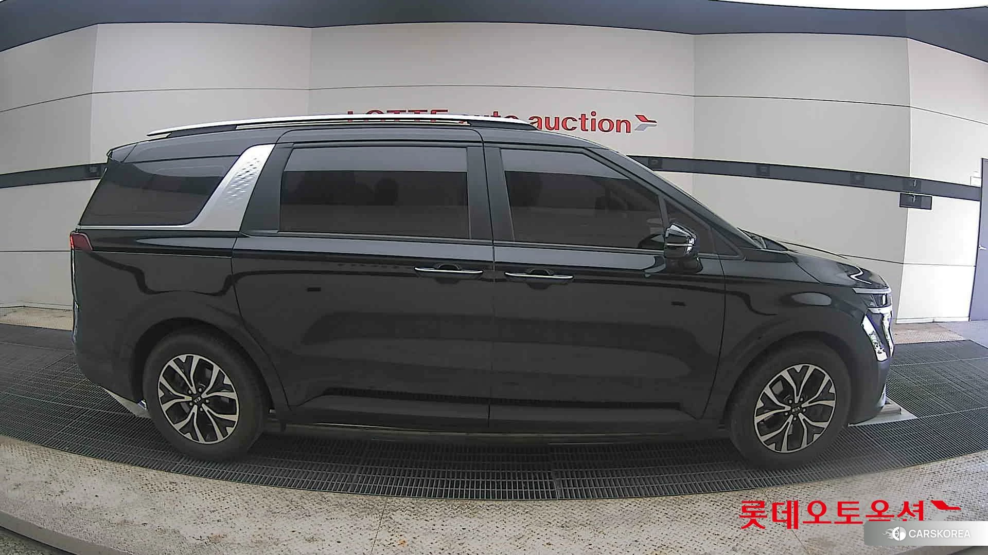 Kia Carnival id 4289520 из Кореи 23