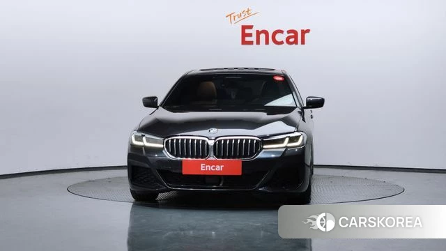 BMW 5 Series (G30) id 4195342 из Кореи 13