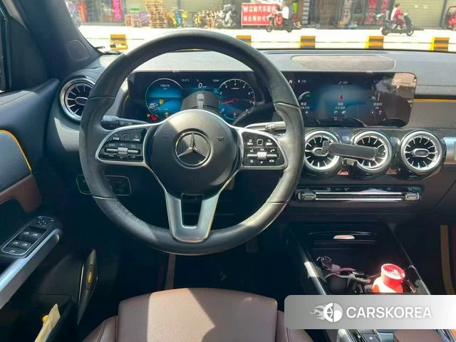 Mercedes-Benz GLB 2022 Белый из Китая, фото 3