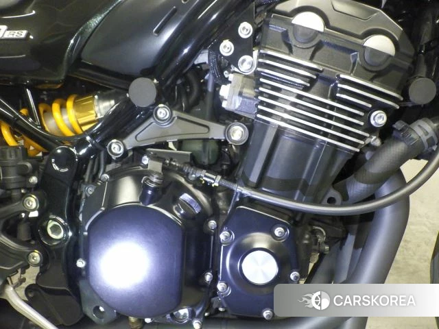 Engine photo