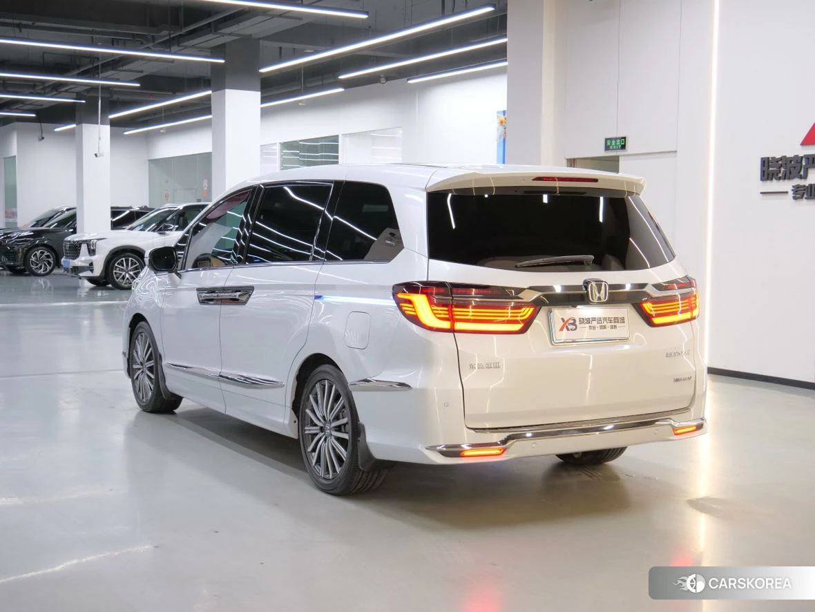 Honda Elysion id 4479465 из Китая 11