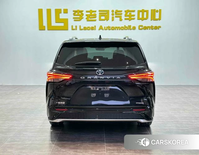 Toyota Grevia id 4205771 из Китая 8