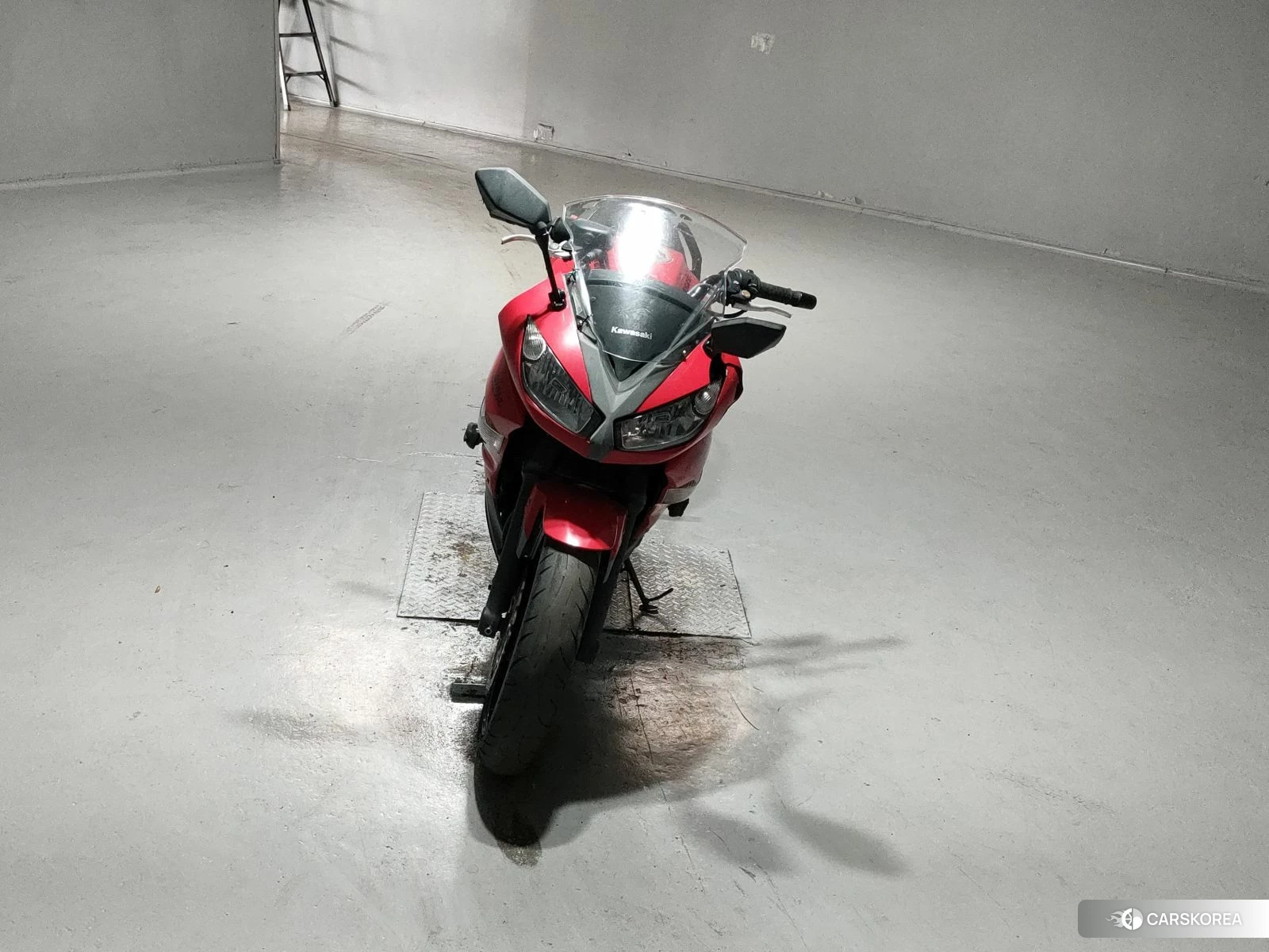 Проданный Kawasaki NINJA 400R 2011 из Японии, фото 4