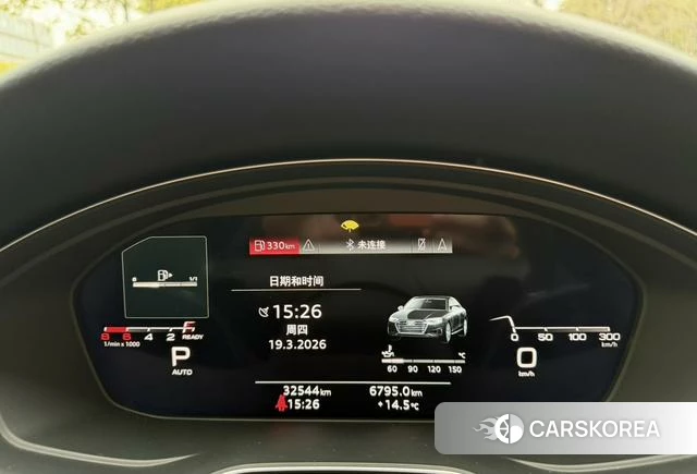 Audi A4L 2021 Темно-серый из Китая, фото 3