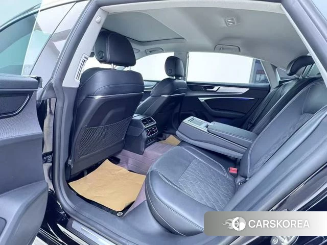 Audi A7L 2024 Черный из Китая, фото 3