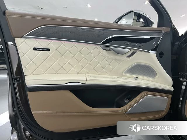 Audi A8 id 4333721 из Китая 8