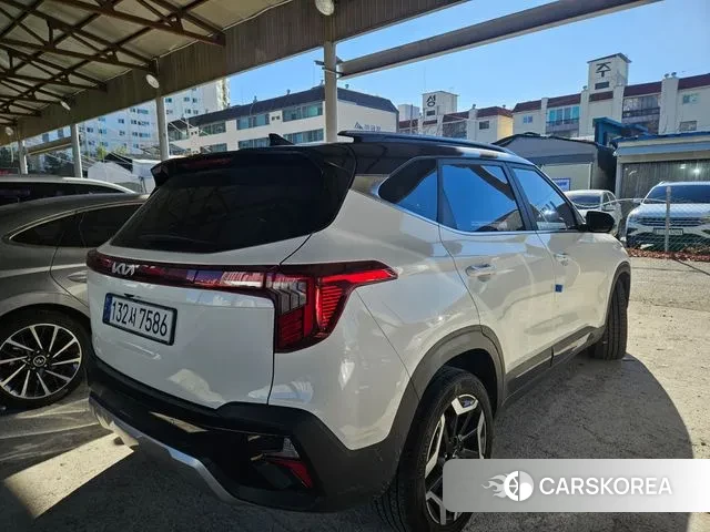 Kia The New Seltos 2023 Белый из Кореи, фото 4