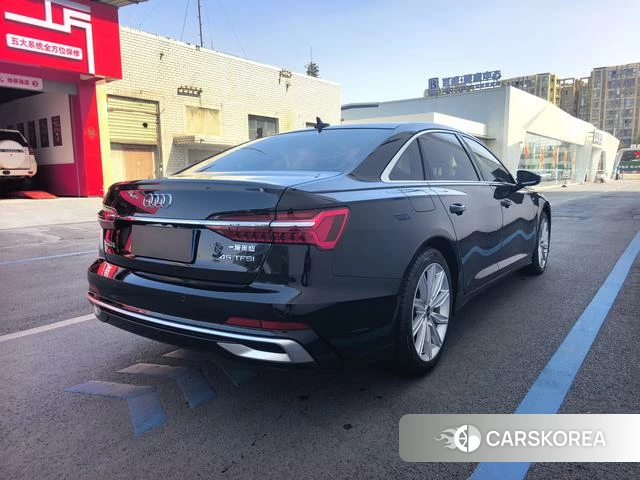 Audi A6L id 4314696 из Китая 23