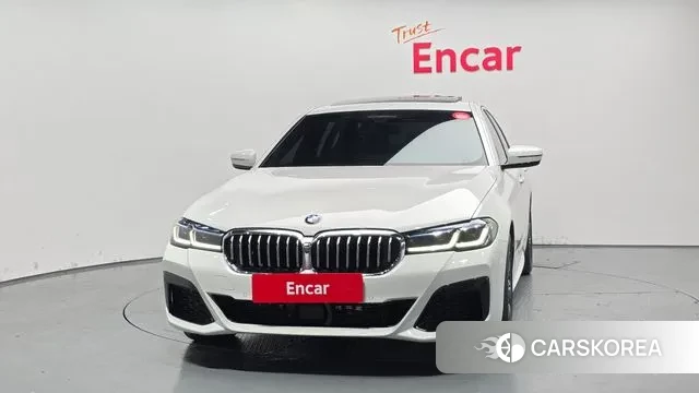 BMW 5 Series (G30) id 3272979 из Кореи 13