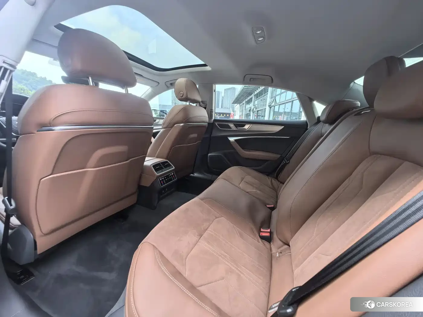Audi A7L id 4664631 из Китая 8