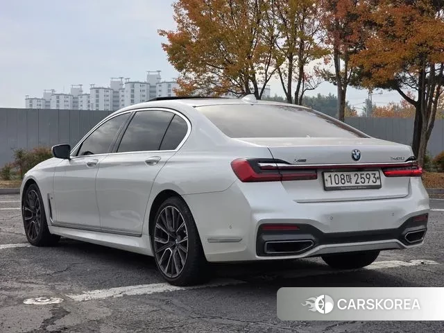 BMW 7 Series (G11) id 3355965 из Кореи 13