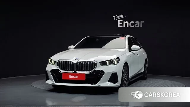 BMW 5 Series (G60) id 3679377 из Кореи 13