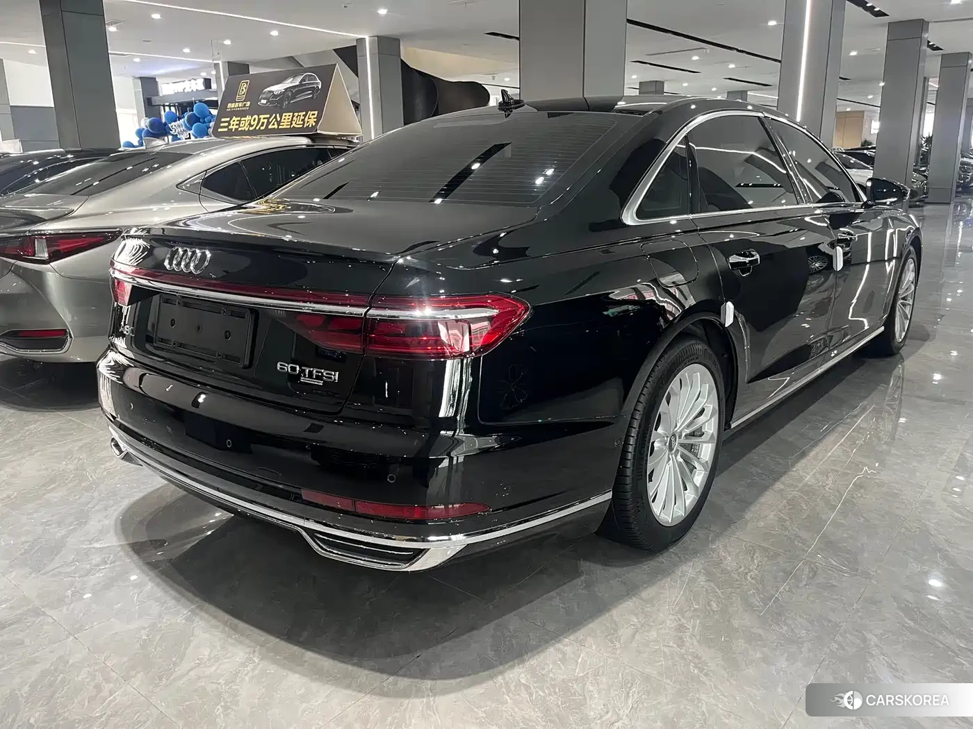Audi A8 2018 Черный из Китая, фото 3