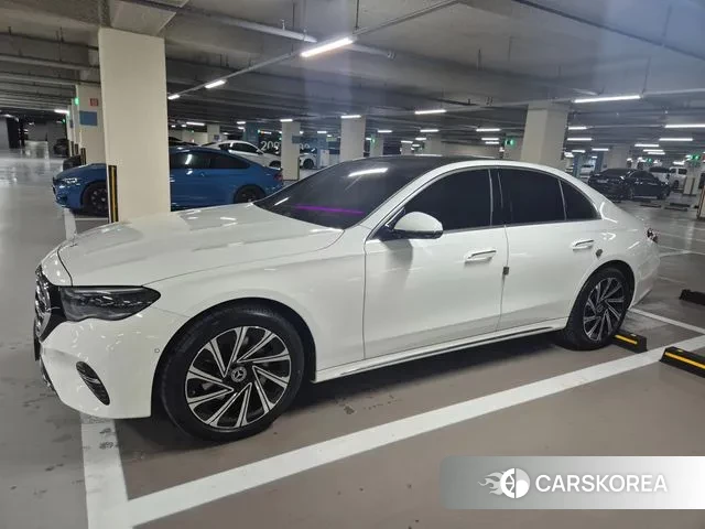Mercedes-Benz E-Class W214 2024 Белый из Кореи, фото 5