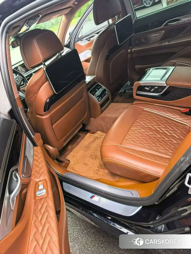 BMW 7 series 2022 Черный из Китая, фото 3