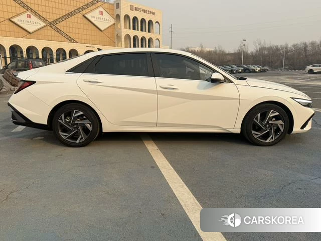 Hyundai Elantra id 4208862 из Китая 12