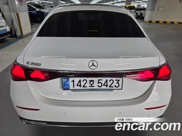 Mercedes-Benz E-Class W214 id 2708354 из Кореи 3