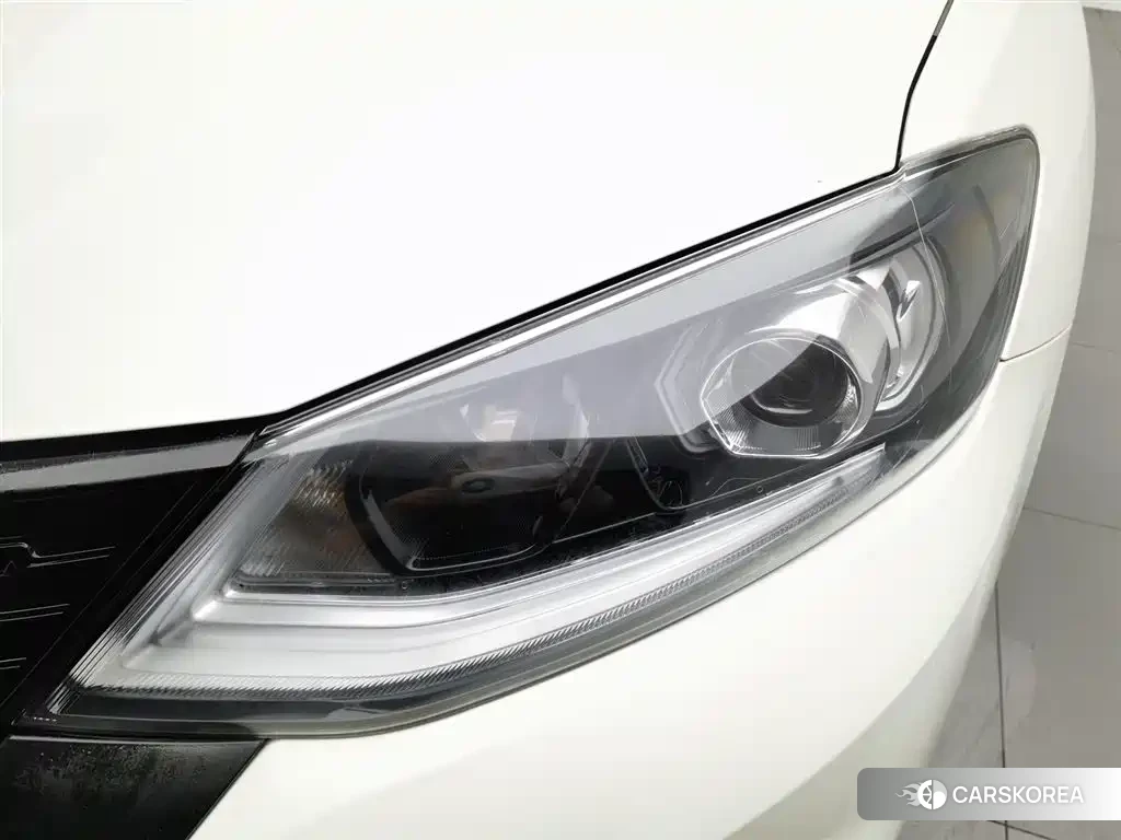 Nissan Tiida id 4559735 из Китая 17