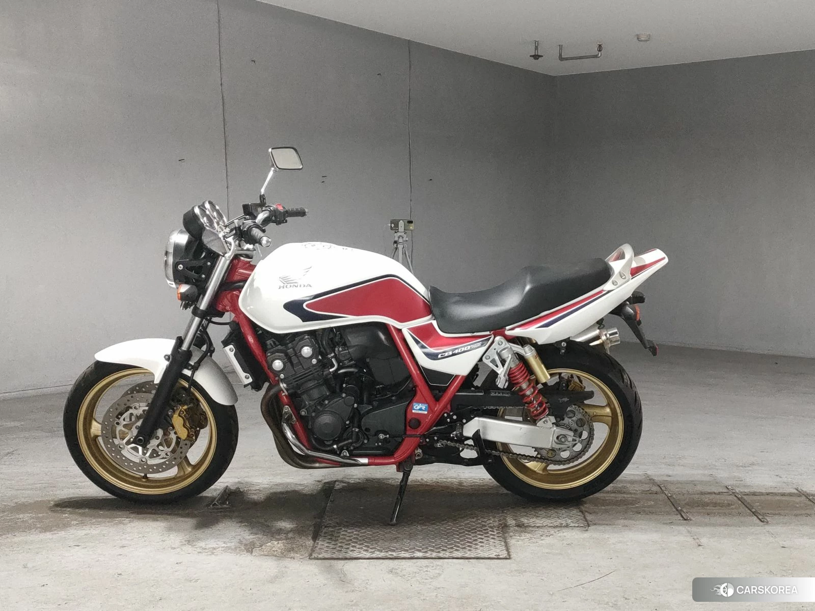 Проданный Honda CB400SF id 3949840 из Японии, фото 3